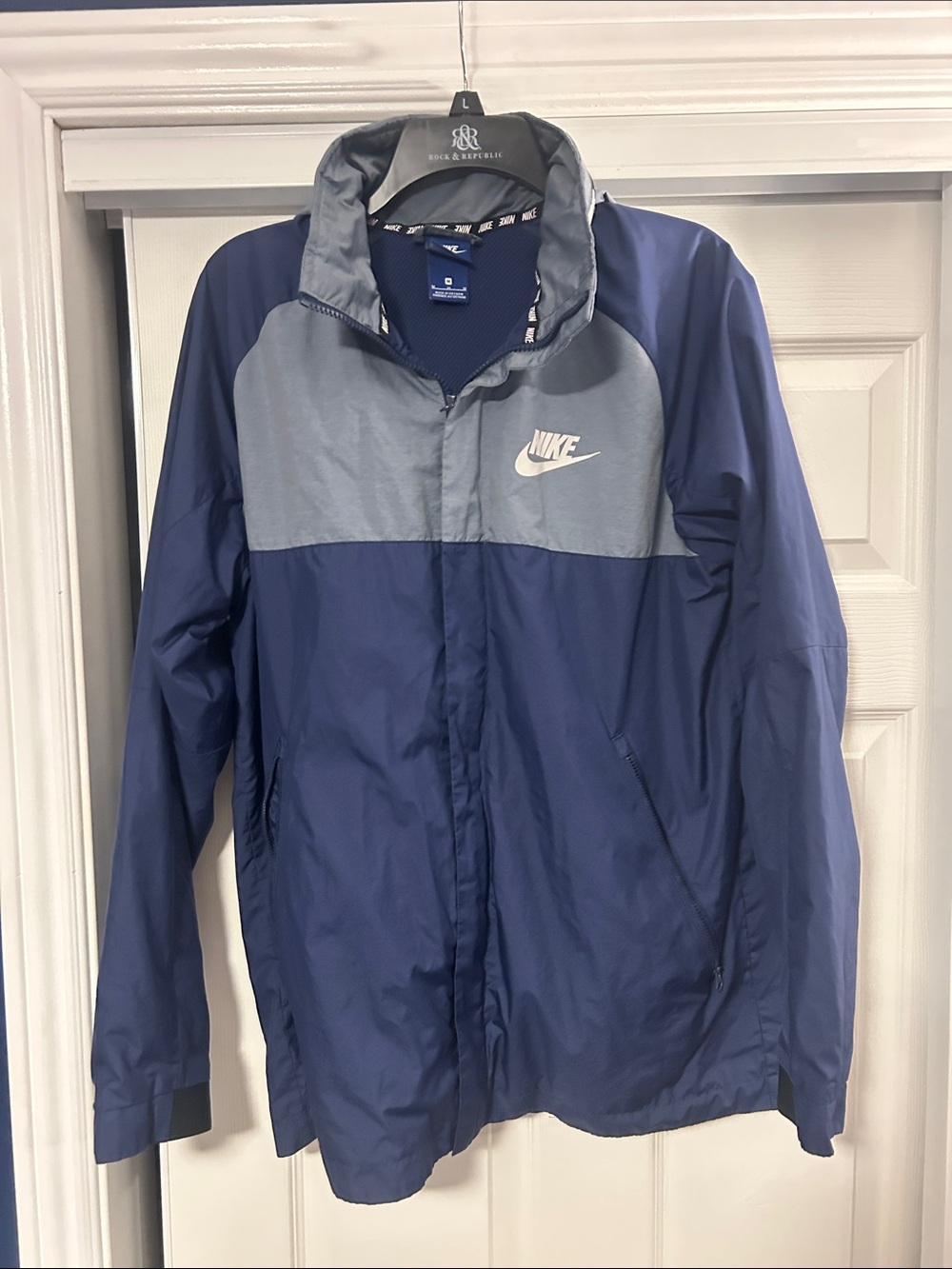 Nike Men’s Navy and Gray Colorblock Windbreaker Jacket
